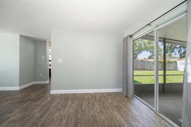 Foto del edificio - 2132 Isabelle St