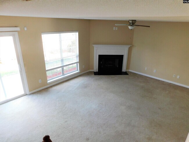 Foto del edificio - 111 Autumn Run Cir