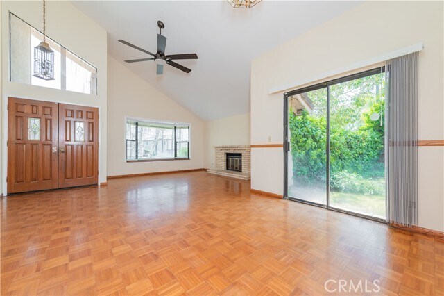 Foto del edificio - 2290 Jasmine Ave