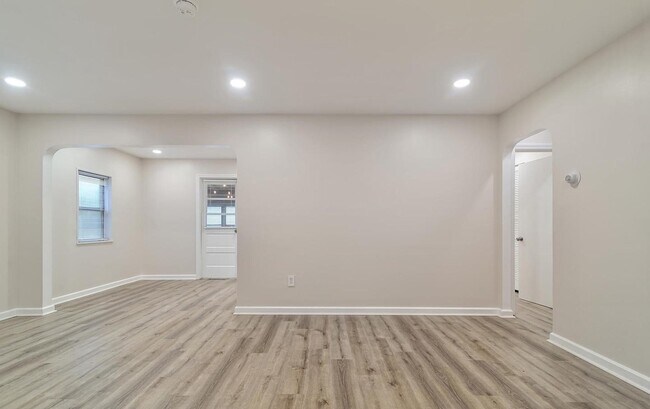 Foto del edificio - 154 Orchard Ave