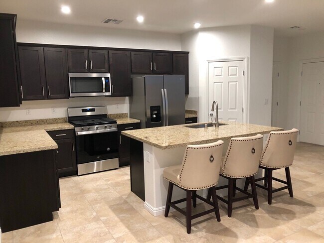 Foto del edificio - Skye Canyon - Brand New Home