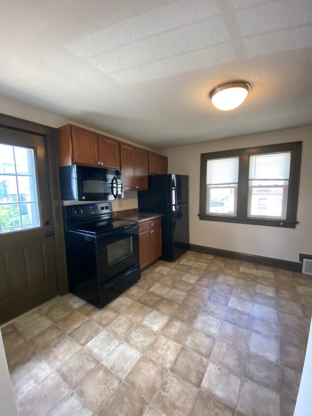 Foto principal - 1505 S 63rd St