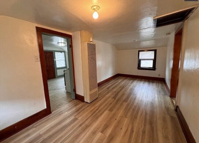 Foto del edificio - 1529 Indiana Ave