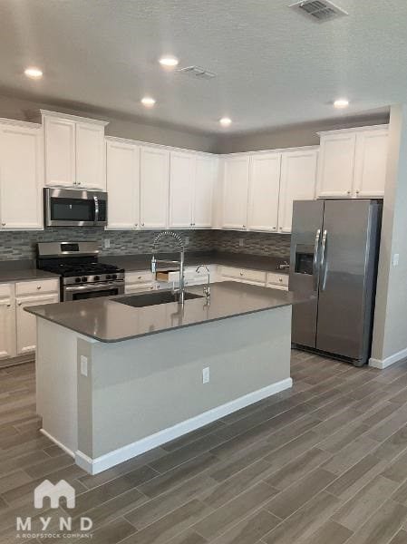 Building Photo - 859 Brown Bear Run