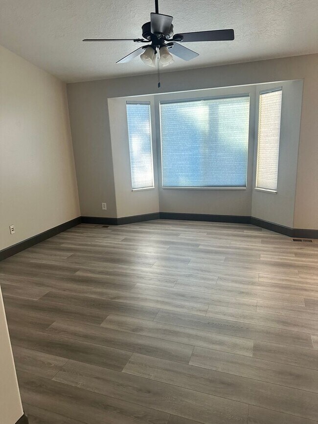 Foto del edificio - Beautiful Home For Rent!