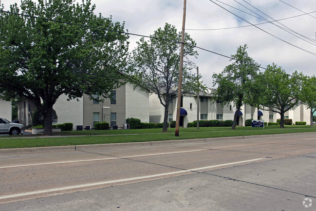 Building Photo - Bentley Hills Apartments