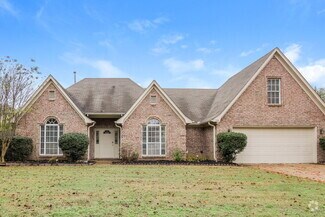 Building Photo - 195 Lakewood Dr