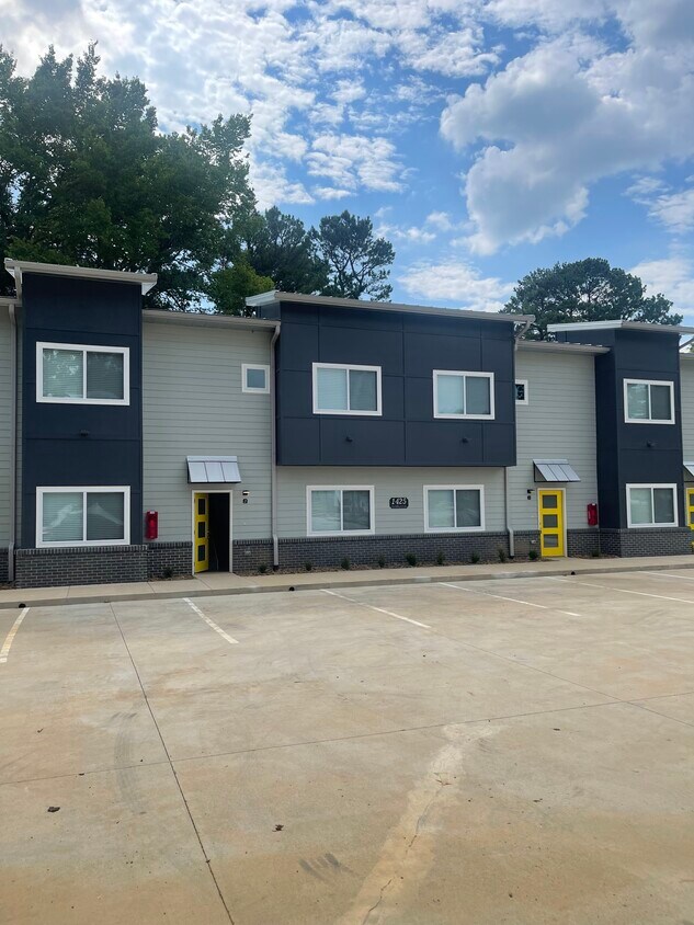 Foto principal - 1425 Oakland Ave