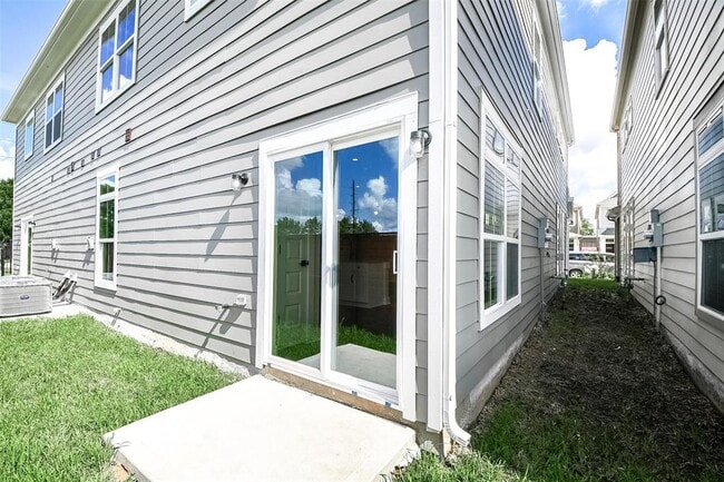 Building Photo - 16627 Oasis Meadow Lane