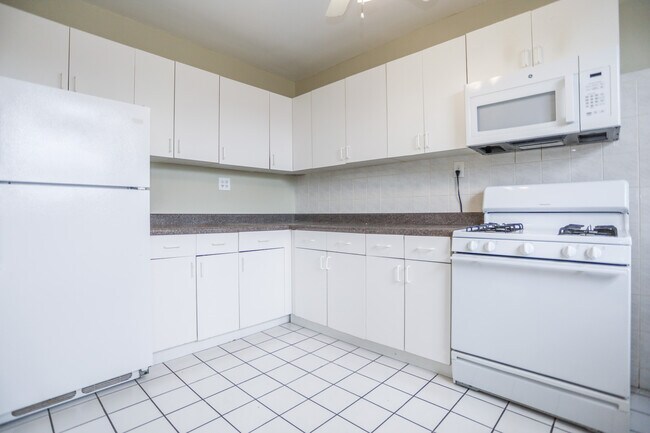 Foto del edificio - 2234 W Farwell Ave