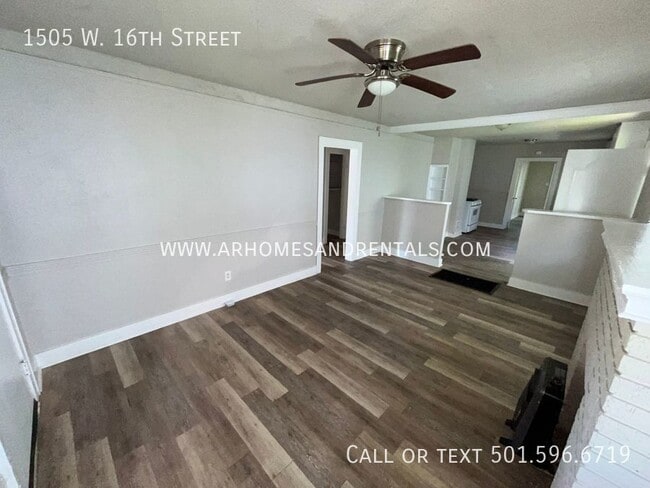 Building Photo - 1505 W. 16th Street | $895 | 3 beds