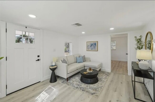 Foto del edificio - 2111 E Ellicott St
