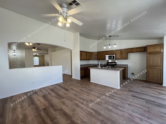 Building Photo - 2046 S 171st Dr