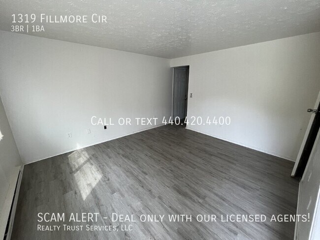 Foto del edificio - 1319 Fillmore Cir