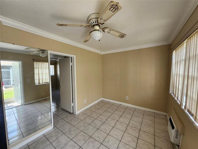 Foto del edificio - 2211 Lincoln St