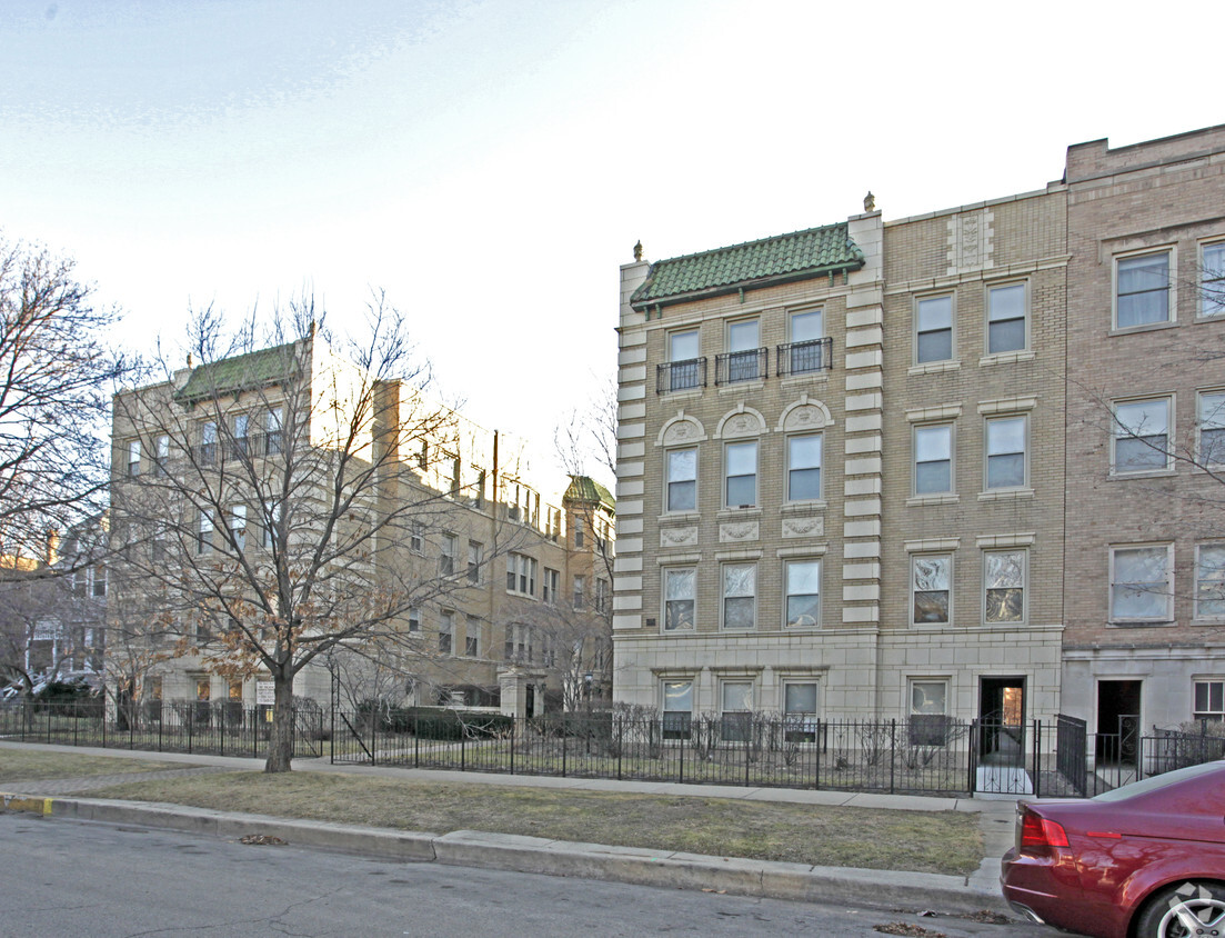 Primary Photo - The James Building