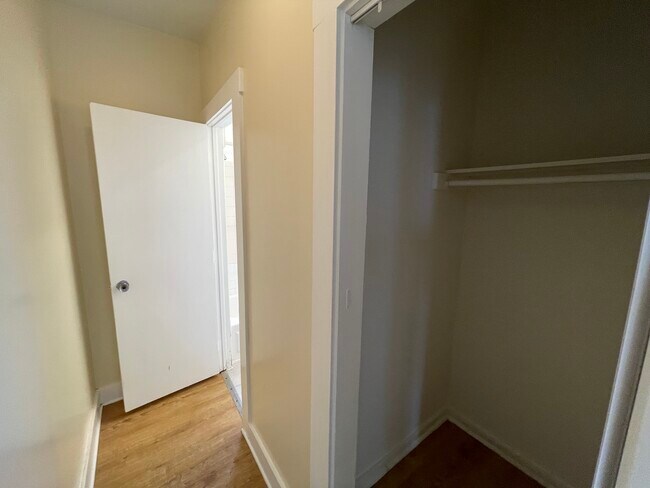 Foto del edificio - 327 Greenwich Ave