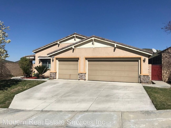 Building Photo - 3 br, 2 bath House - 23338 Badger Creek Ln
