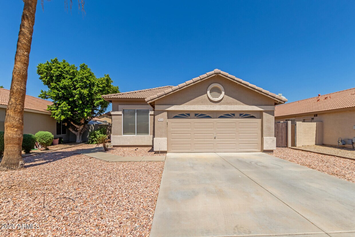 Foto principal - 8014 W Joedad Terrace