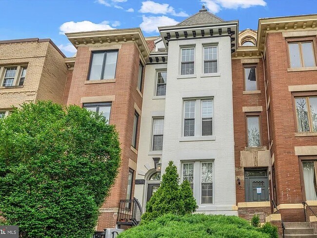 Foto del edificio - 1435 Euclid St NW
