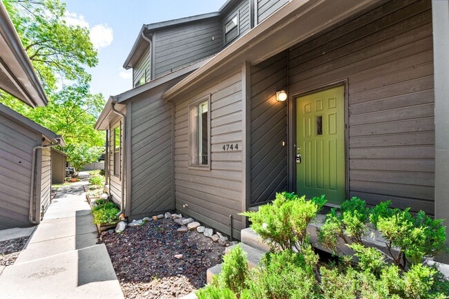 3BD, 2.5 Boulder Townhome with 1-Car Garage - 3BD, 2.5 Boulder Townhome with 1-Car Garage