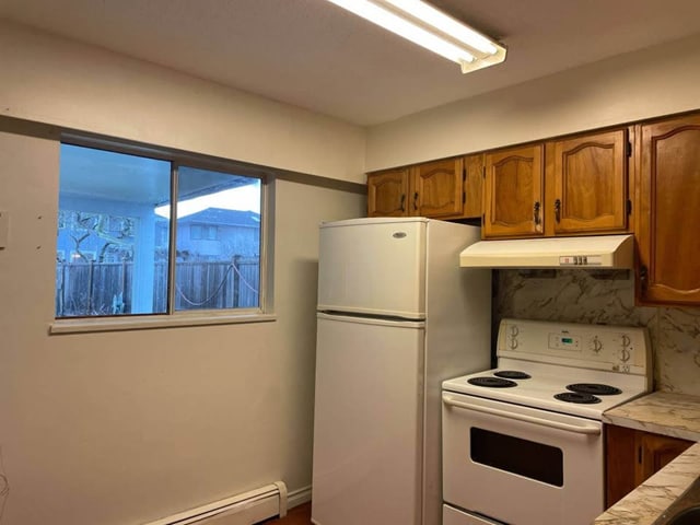 Building Photo - 16277 108 Av