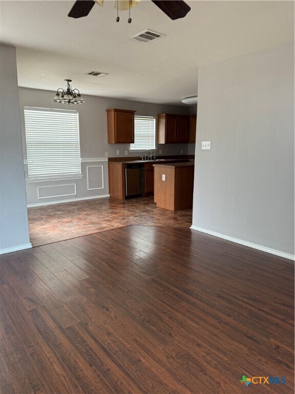 Foto del edificio - 3316 Falcon Grove