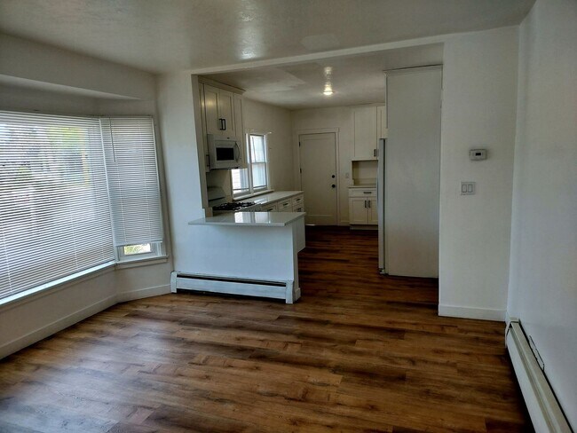Foto del edificio - 220 Greenwood Ave