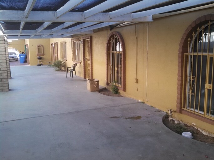 1520 W Palmer Dr, Phoenix, AZ 85021 Apartments Phoenix