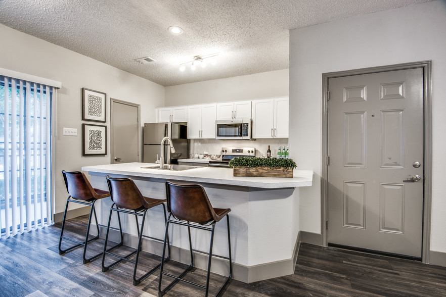 Hyde Park At Valley Ranch Rentals - Irving, TX | Apartments.com