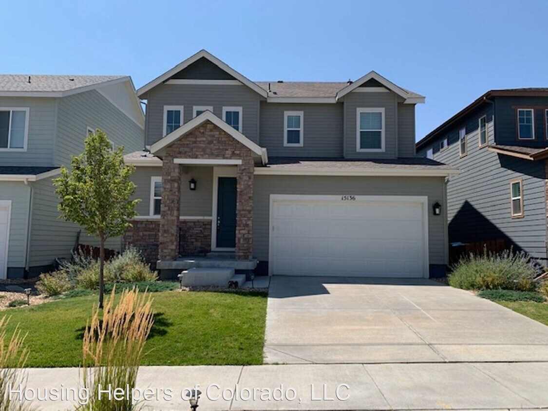 Foto principal - 3 br, 2.5 bath House - 15136 W 94th Avenue