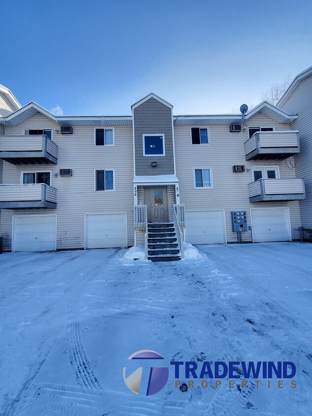 896 Wescott Sq Unit 201, Eagan, MN 55123 Apartments in Eagan, MN