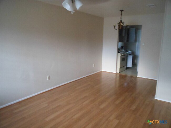 Foto del edificio - 333 Briarwood Dr