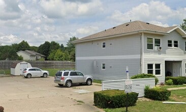 Building Photo - 306 Wigwam St