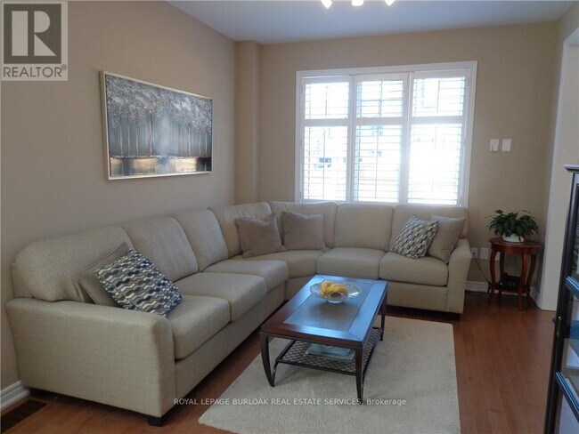 Building Photo - 26 Walters Ln