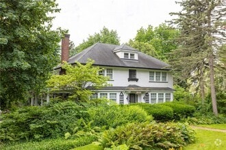 Building Photo - 1363 Highland Ave