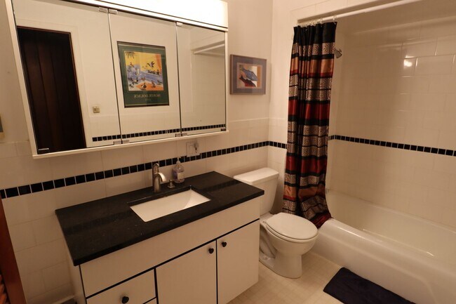 Foto del edificio - White River Access, Vaulted Ceilings, Natu...
