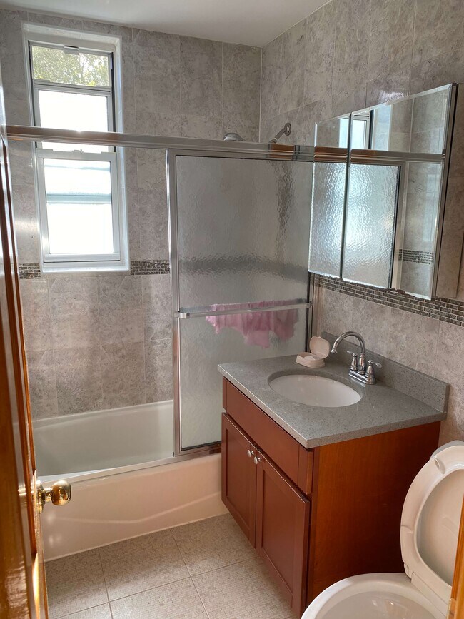 Foto del edificio - 2278 E 22nd St