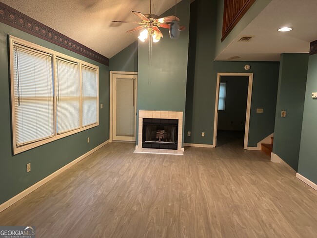 Building Photo - 303 Westbrooke Dr