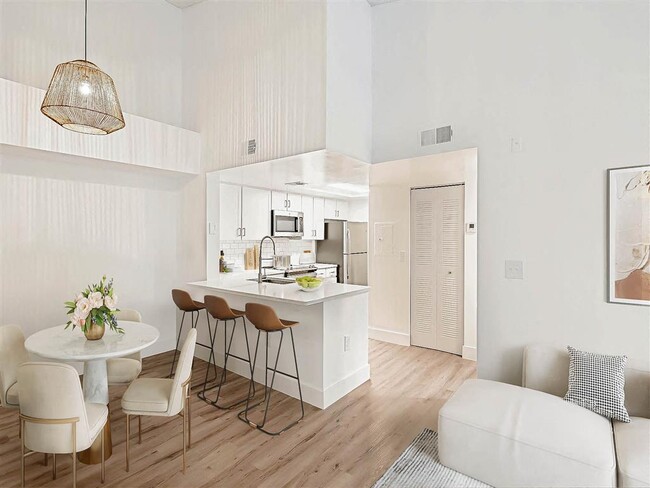 Building Photo - Sabal Pointe