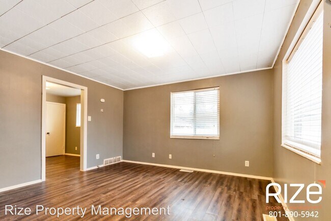 Building Photo - 672 N 1300 W