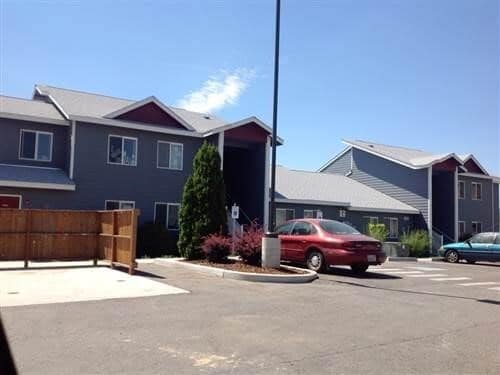 Building Photo - 806 Shumway Rd