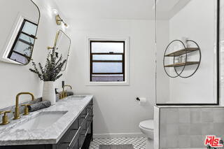 Foto del edificio - 3314 McLaughlin Ave