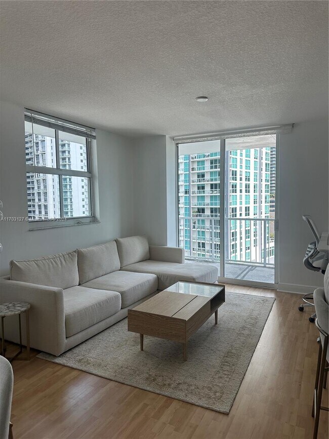 Foto del edificio - 1250 S Miami Ave