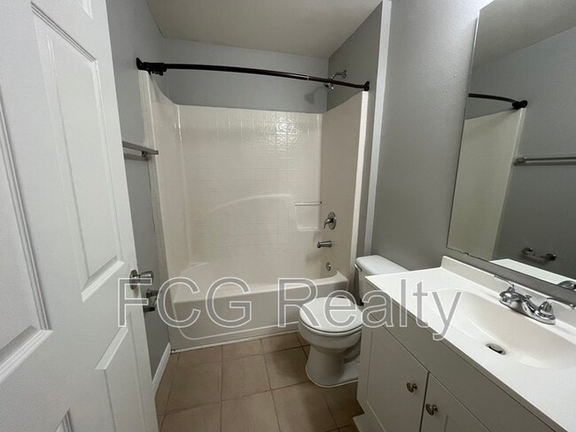 Building Photo - 938 Gateshead Ct