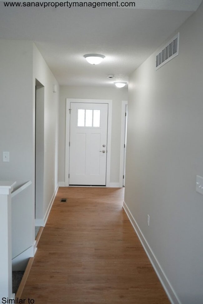 Building Photo - "Contemporary Ranch-Style Living: Immacula...