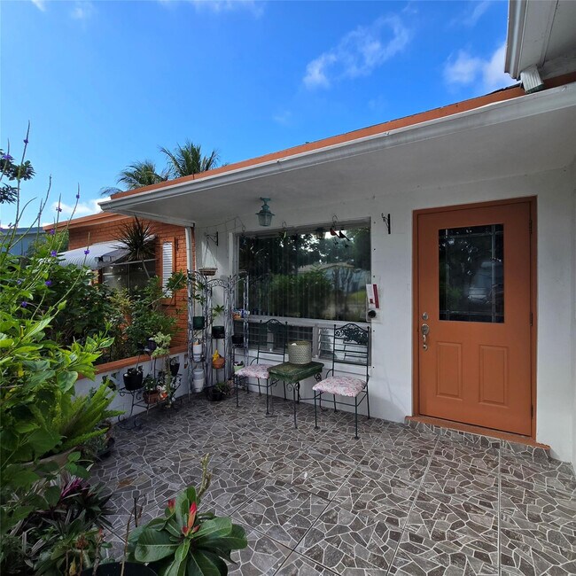 Foto del edificio - 4215 NW 52nd Ave