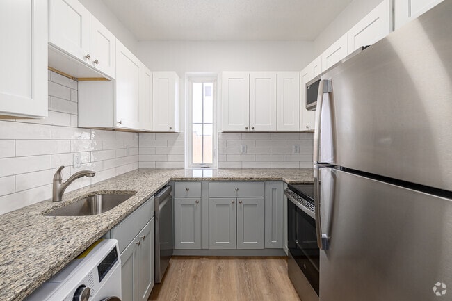 Interior Photo - Middletown at Main