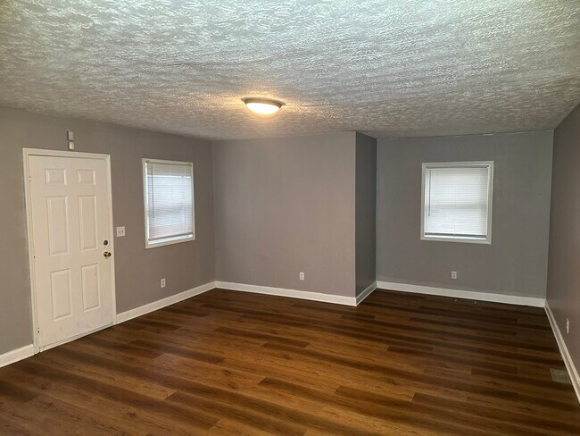 Foto del edificio - 4005 E 31st St