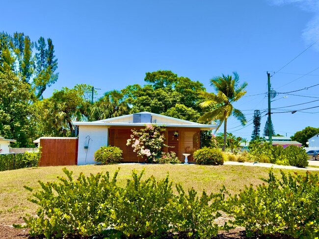 Foto del edificio - 2401 Avenue Q